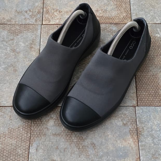 (235)에코 소프트 7 웨지 스니커즈