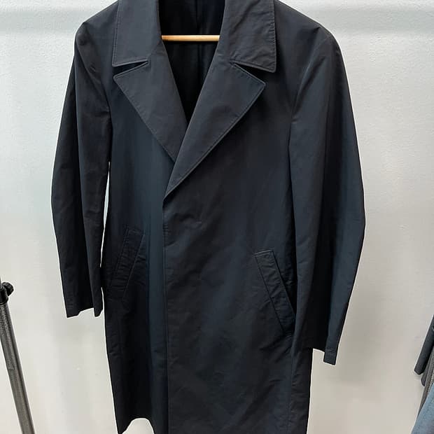 95) DKNY 폴리 맥코트 