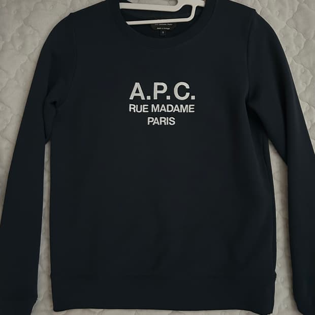 A.P.C 맨투맨