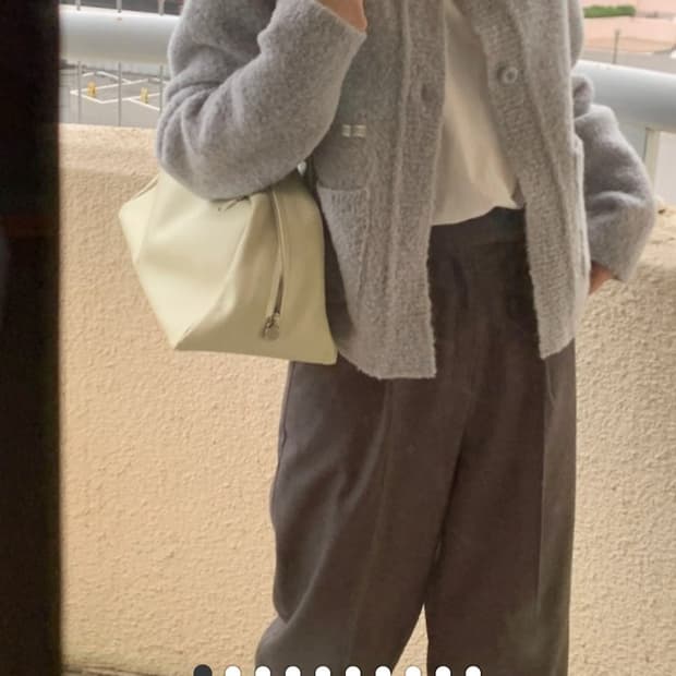 새상품) 르누보 카라 부클 울 가디건 소라