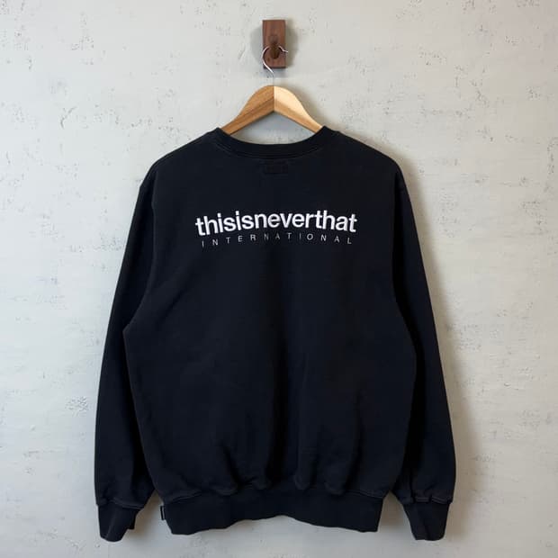 디스이즈네버댓 블랙 스웻셔츠