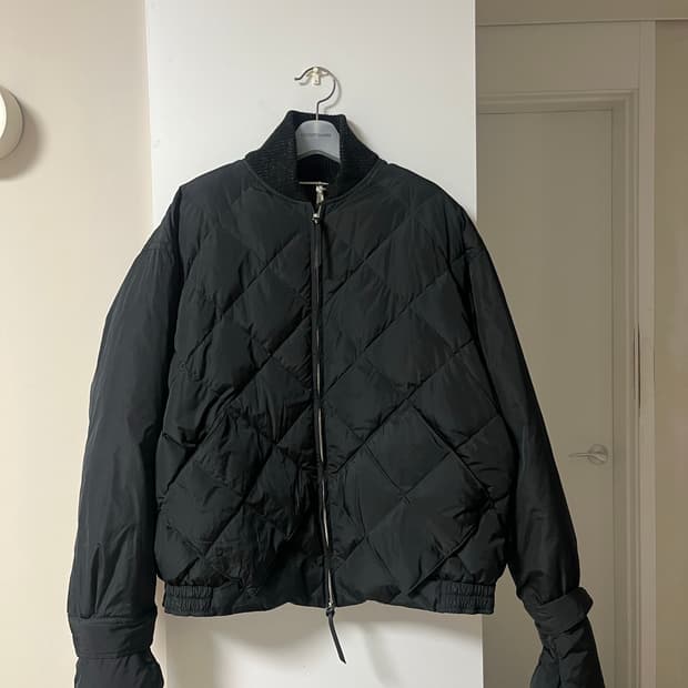 올드조 하이 카운트 실크 푸퍼 자켓