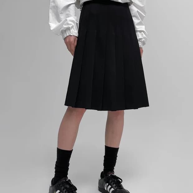블랙업 로리즈 플리츠 미디 스커트 블랙 S