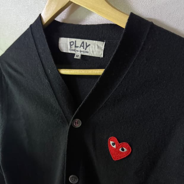 꼼데가르송 하트로고 가디건 M (남성 95-슬림 100)