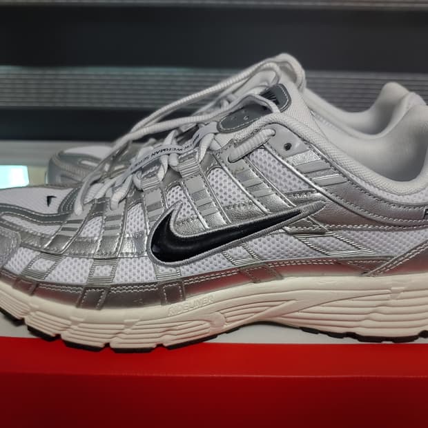 나이키 P-6000 화이트 실버 메탈릭  운동화