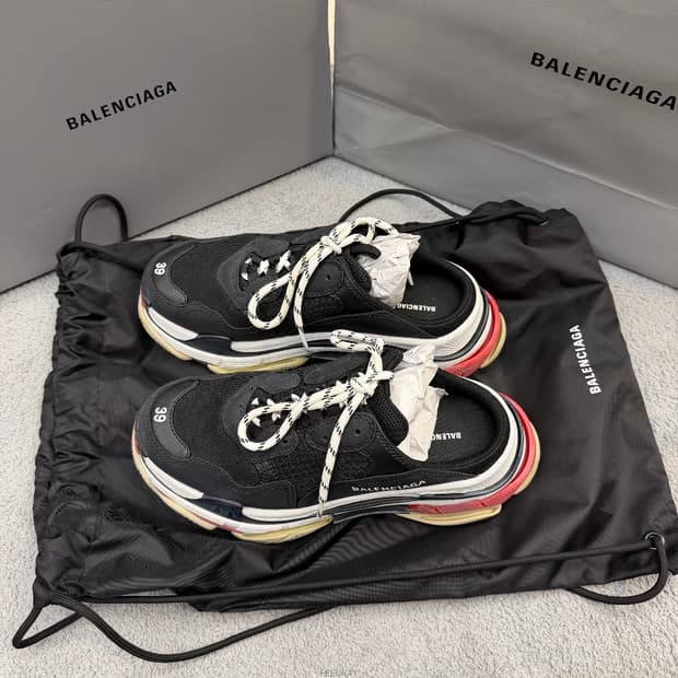 발렌시아가 트리플 S 뮬 블로퍼