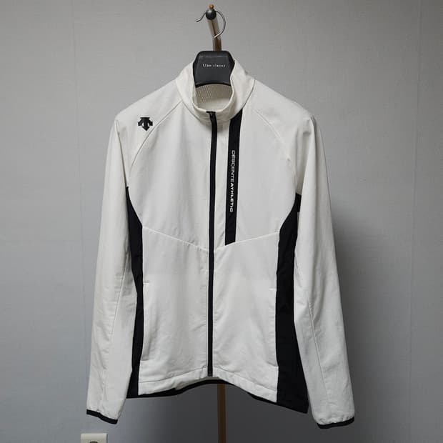 100 ) 데상트 애슬레틱 화이트 바람막이 자켓