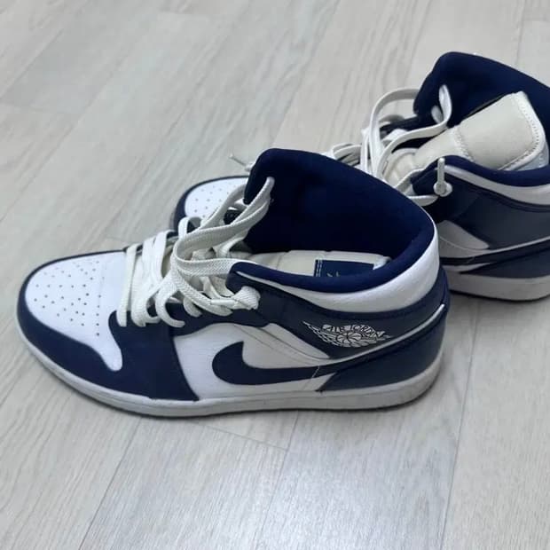 조던 미드 네이비 280 사이즈