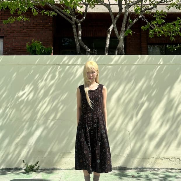 코듀로이 도트 자수 원피스