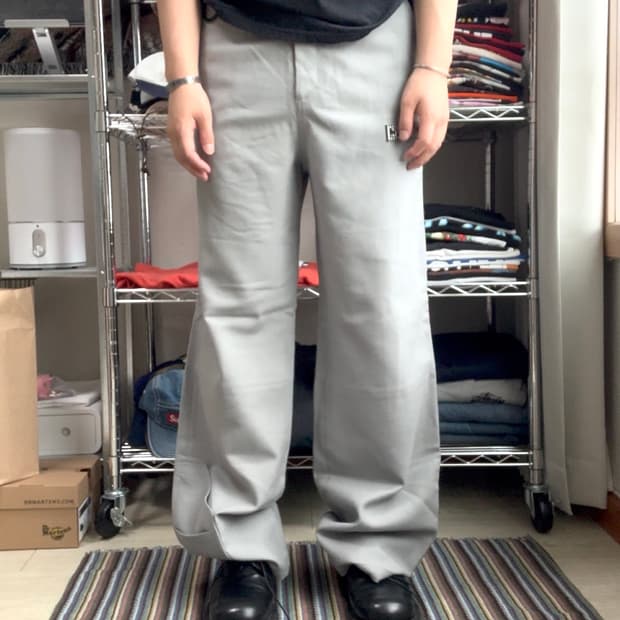 오프화이트 그레이 팬츠