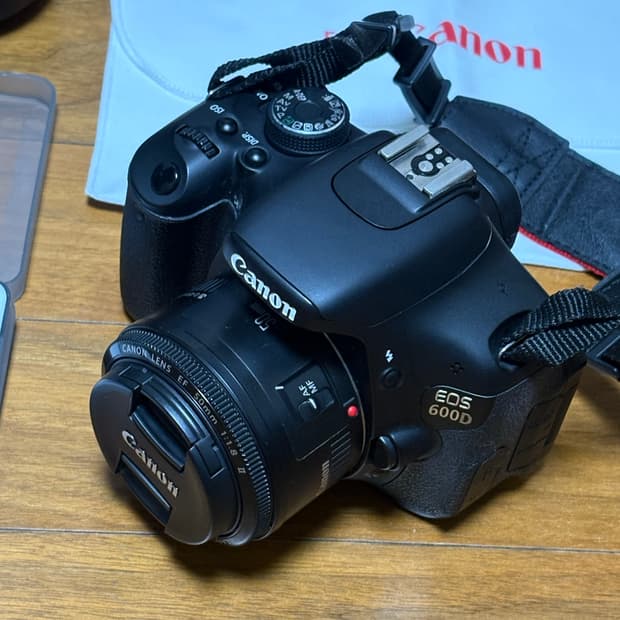 캐논 EOS 600d ef 50mm 렌즈 포함