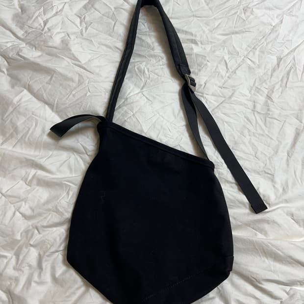 일본 모마스토어 크로스백