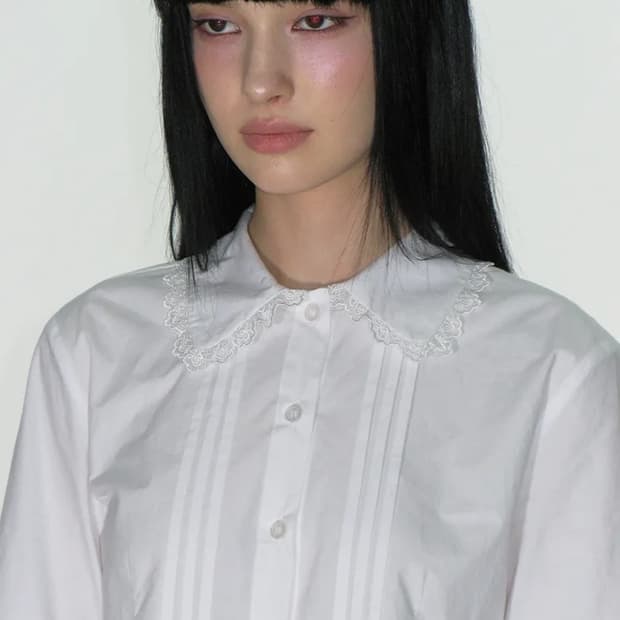 구함) 크랭크 핀턱 레이스 긴팔 블라우스_화이트