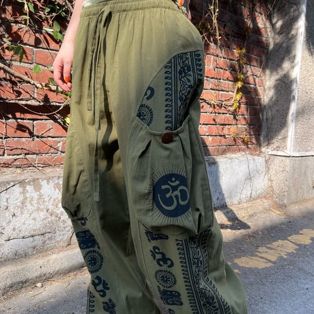 빈티지 카키 문양 와이드 팬츠