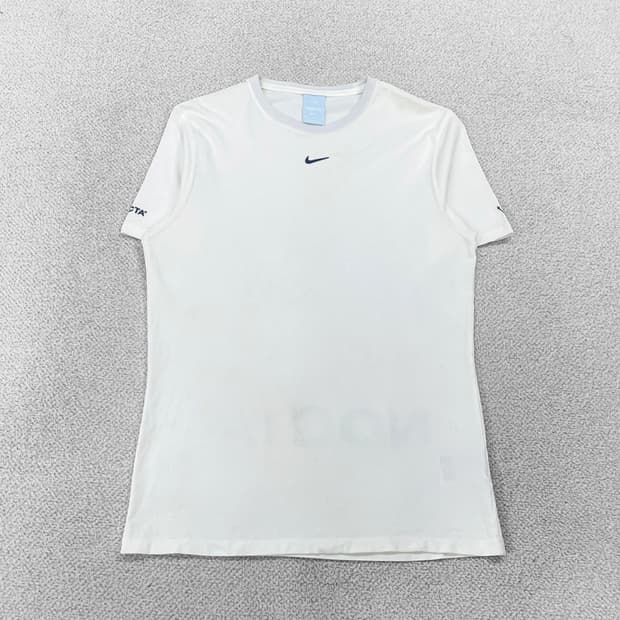 나이키 x 트레이크 녹타 nrg 에센셜 반팔 화이트