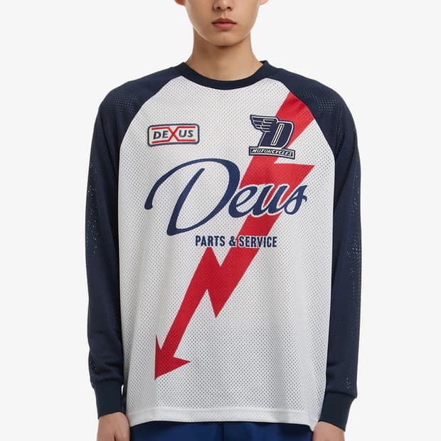 데우스엑스마키나 레니 모토져지 티셔츠