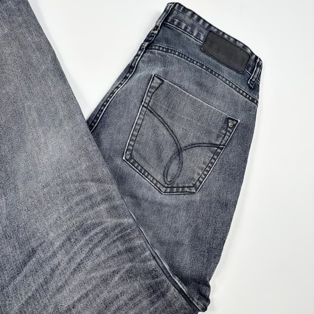 캘빈클라인 CK 워싱 슬림 스트레이트 데님 팬츠 (31인치)