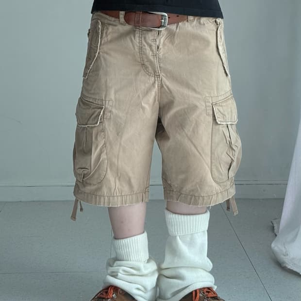 빈티지 베이지 카고 버뮤다 팬츠