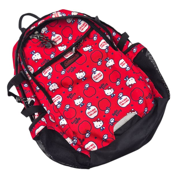콜맨 x 헬로키티 사과 아웃도어 빅 배낭