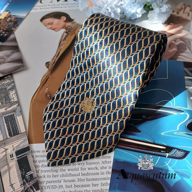 아쿠아스큐텀 실크 체인 패턴 넥타이 9.1cm A+등급 A19192
