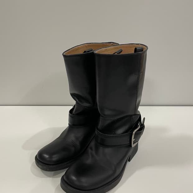 아카이브앱크 x 다샤 버클부츠 245-250 블랙 판매