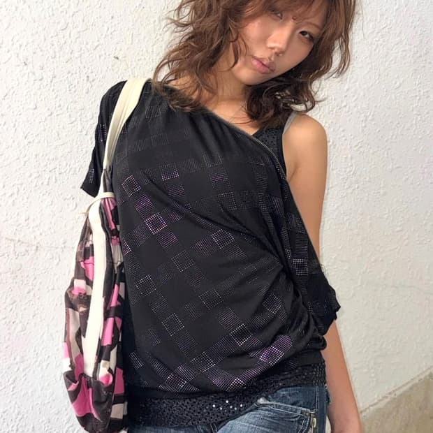XS DKNY 지퍼 반팔 티셔츠