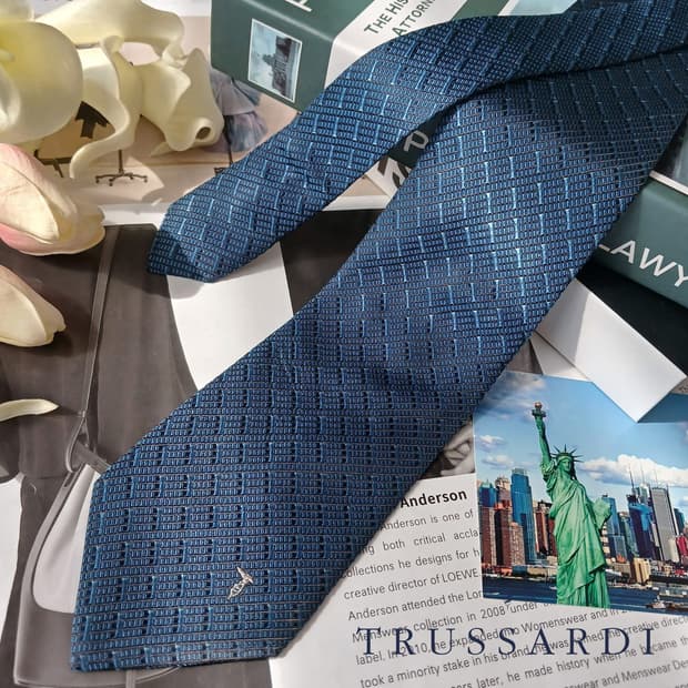 트루사르디 네이비 자카드 패턴 넥타이 9.2cm S~A+등급 E786