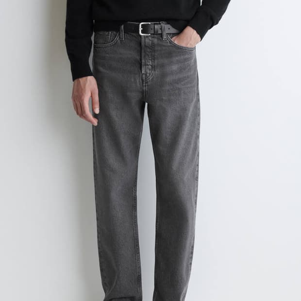 cos 시그니처 스트레이트 레그 진 31/32 워시드 블랙