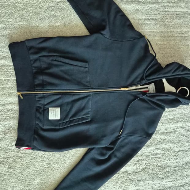 톰브라운 후드집업 4사이즈