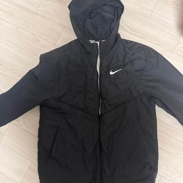 나이키 써마 핏 리펠 에어로레이어 재킷 DD5645-010 (L)