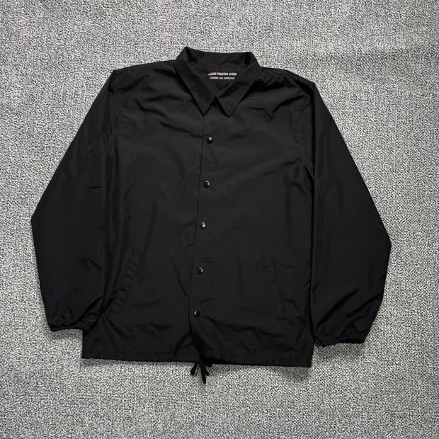 꼼데 가르송 CDG 멀티로고 코치 자켓
