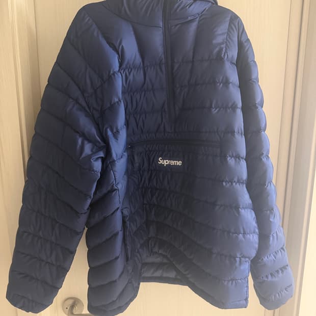 슈프림 마이크로다운