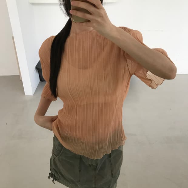 vintage pleats top