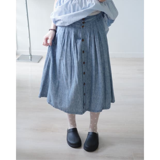 Button vintage skirt