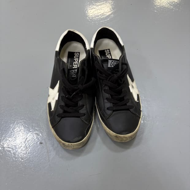 37 골든구스 스니커즈 0305J