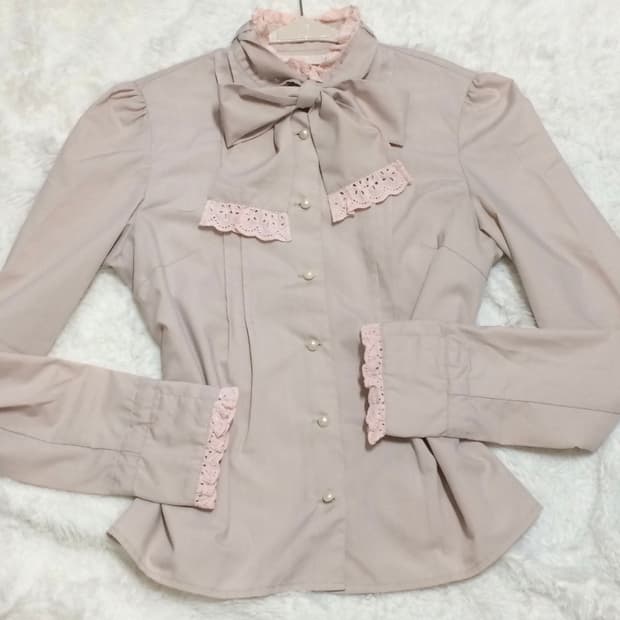 앙크루즈 리본 프릴 블라우스 양산형 히메갸루 로걀 빈티지 달천깔
