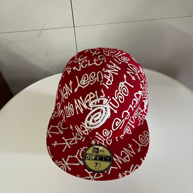 스투시 x 뉴에라 curly S 59햇 7 1/2
