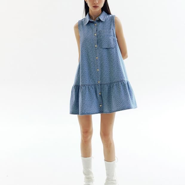 CHOWOO 시그니처 A라인 프릴디자인 자카드 패턴 데님 청원피스