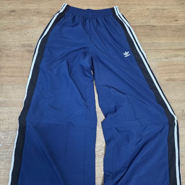 아디다스 오버사이즈 트랙팬츠