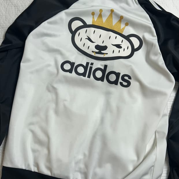 아디다스 곰돌이져지 니고베어 져지 흰색