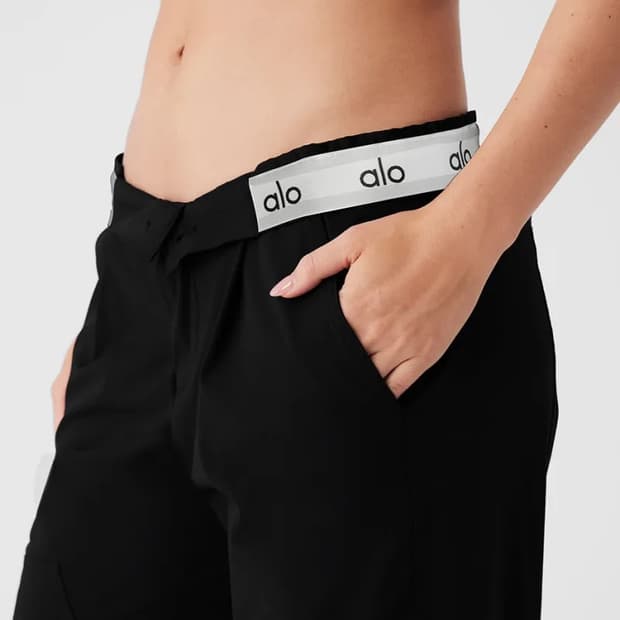 ALO YOGA 로고 밴드 팬츠