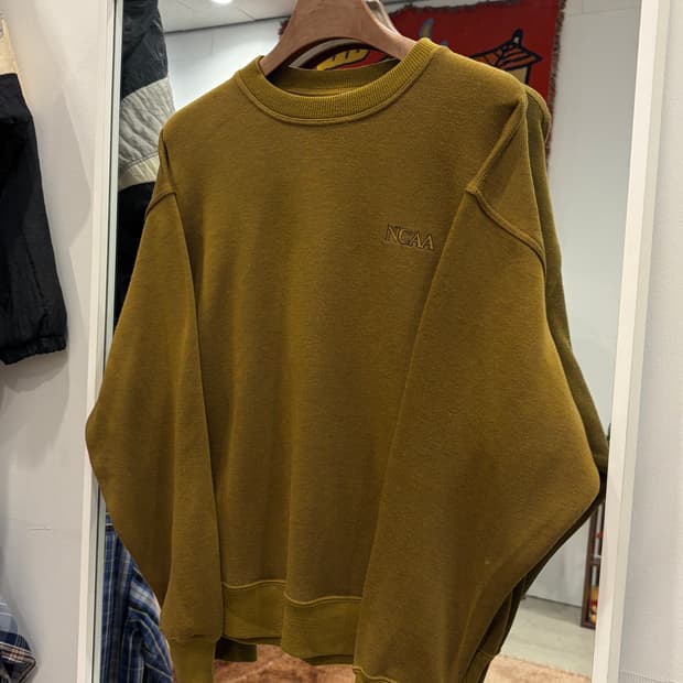 NCAA 빈티지 울 니트 (made in Japan)