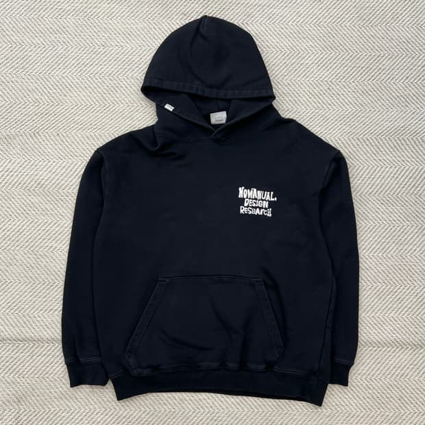 노메뉴얼 프린팅 후드티 r2835