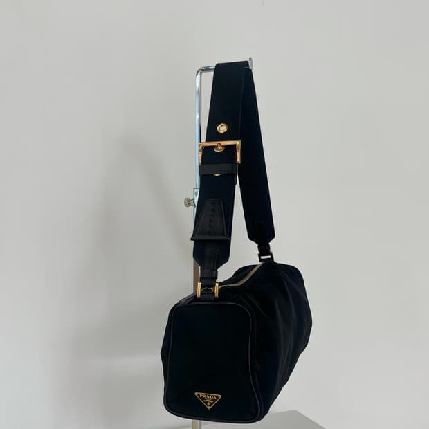 프라다 빈티지 숄더백