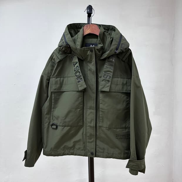 라이프워크 크롭 바람막이 자켓 오버핏 J12