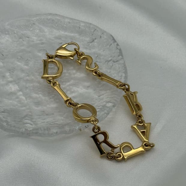 디올 파리스 이니셜 팔찌