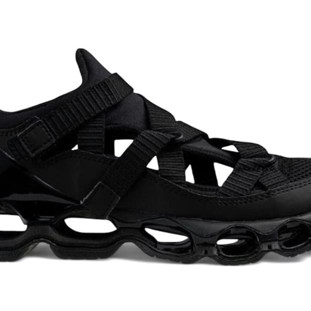 미즈노 웨이브 프로페시 스트랩 블랙 / 280