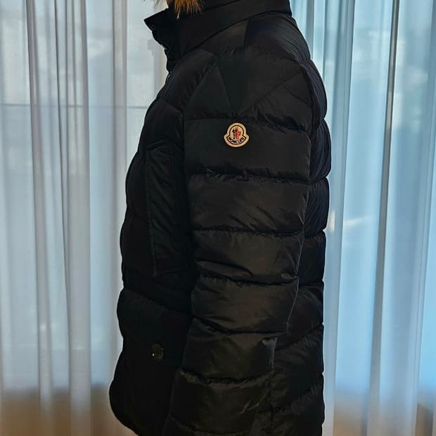 (정품)몽클레어 클루니 블랙 2사이즈(95~100) 상태 최상급