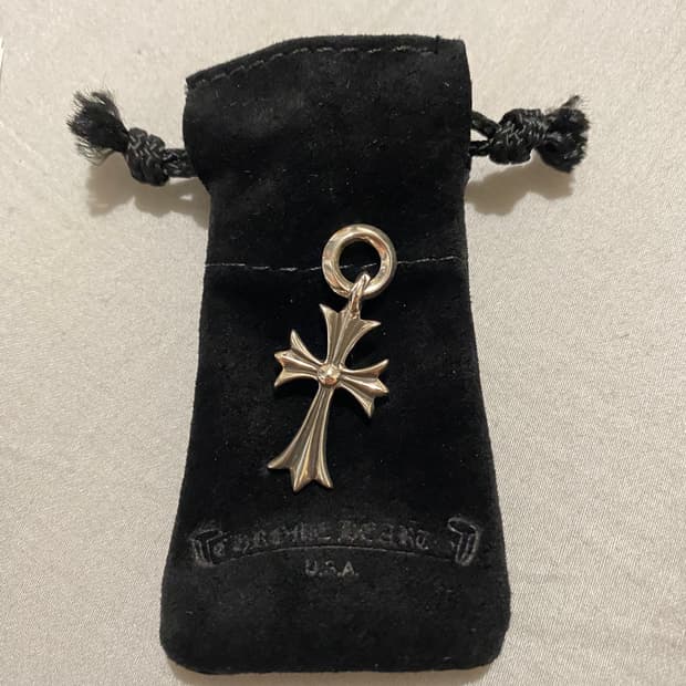 [OS] 크롬하츠 타이니 크로스 펜던트 참 실버