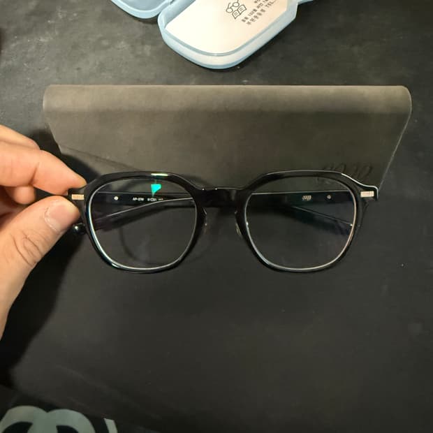 포나인즈 ap27w 안경